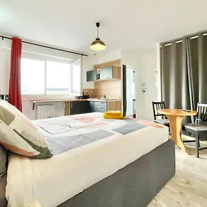 La Perriere - Au Calme - Wifi - Tout Confort Appartement